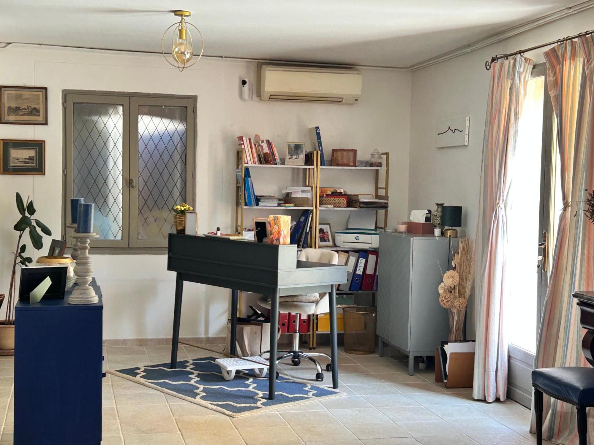 Appartement Avec Terrasse Proche Centre Ville D'Arles Esterno foto